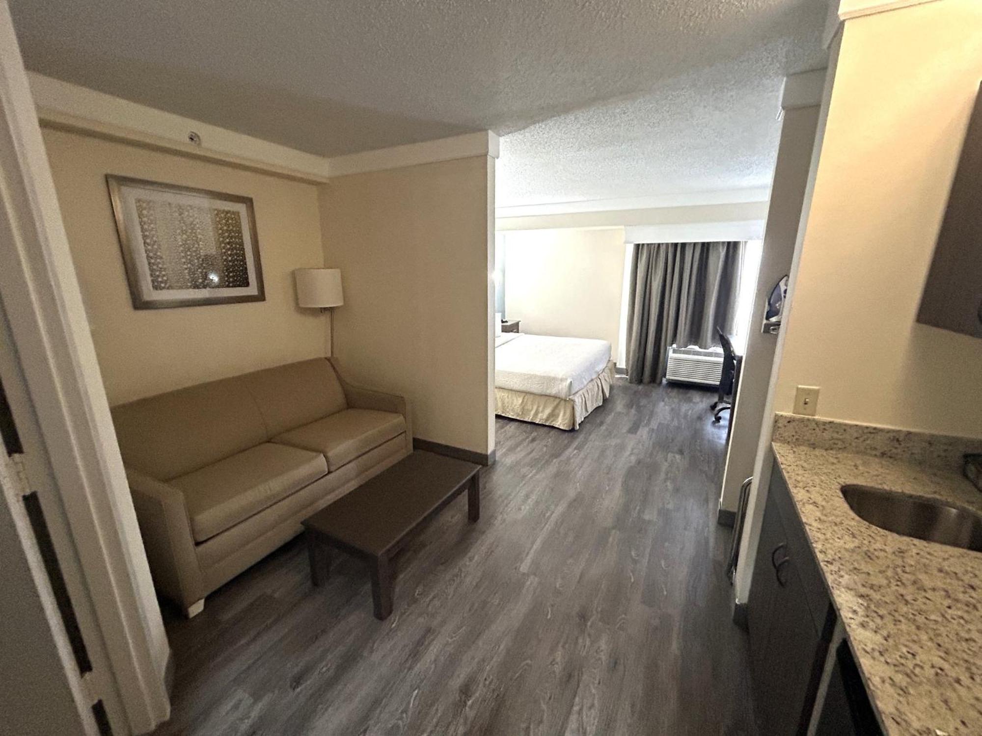 Airport Inn Fort Myers Exteriör bild